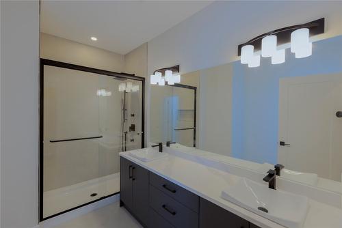 1675 Harbour View Crescent, West Kelowna, BC - Indoor Photo Showing Bathroom