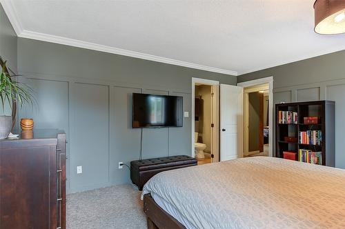 677 Drummond Court, Kelowna, BC - Indoor Photo Showing Bedroom