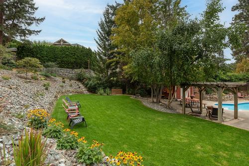 677 Drummond Court, Kelowna, BC - Outdoor