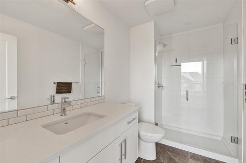 338-610 Academy Way, Kelowna, BC - Indoor Photo Showing Bathroom