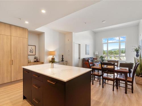 538-920 Reunion Ave, Langford, BC - Indoor Photo Showing Dining Room