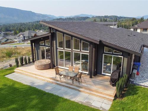 545 Mountain View Dr, Lake Cowichan, BC 