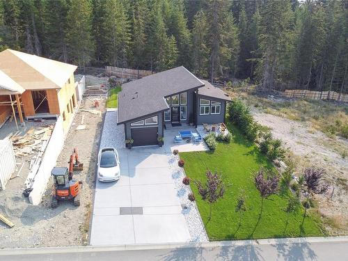 545 Mountain View Dr, Lake Cowichan, BC 