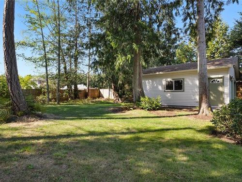 1242 Sunrise Dr, Parksville, BC 