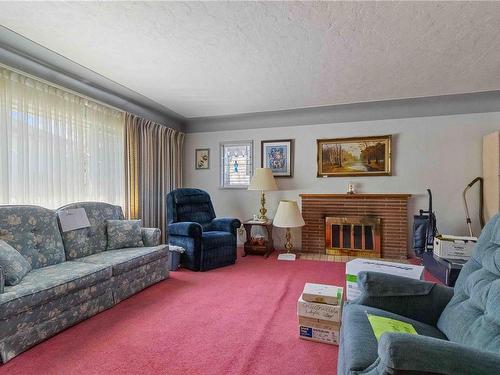 1268 Carnsew St, Victoria, BC - Indoor Photo Showing Living Room With Fireplace