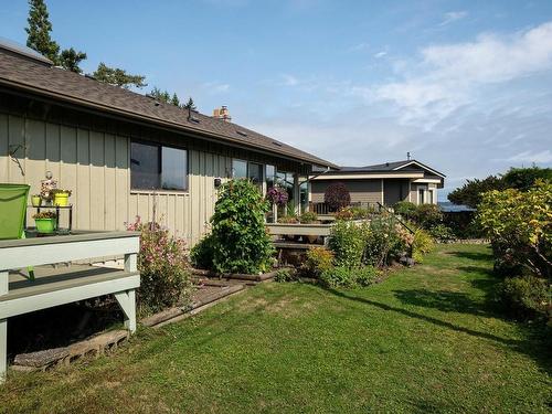 10208 Surfside Pl, Sidney, BC 