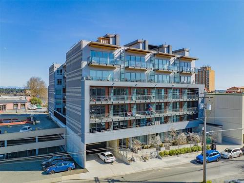 412-91 Chapel St, Nanaimo, BC - Outdoor With Balcony