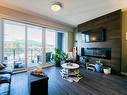 412-91 Chapel St, Nanaimo, BC  - Indoor Photo Showing Living Room 