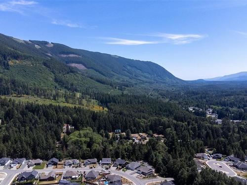 493 Mountain View Dr, Lake Cowichan, BC 