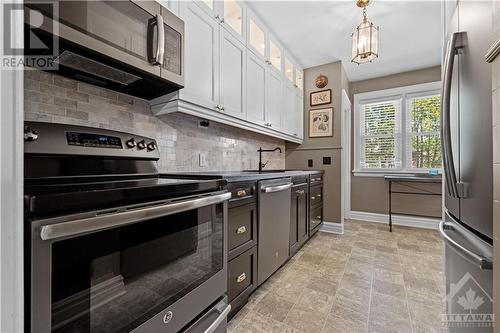 1217 Anoka Street, Ottawa, ON - Indoor Photo Showing Kitchen