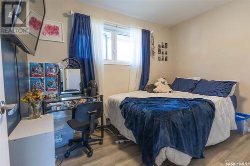 814 W Avenue N, Saskatoon, SK - Indoor Photo Showing Bedroom