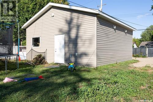 814 W Avenue N, Saskatoon, SK - Outdoor With Exterior