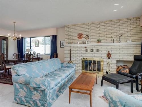 401-420 Linden Ave, Victoria, BC - Indoor Photo Showing Living Room With Fireplace