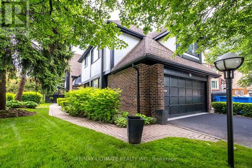 28 Saville Court, Markham (Bayview Fairway-Bayview Country Club Estates), ON - Outdoor