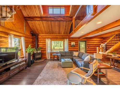 2346 Blaeberry Road, Golden, BC - Indoor Photo Showing Other Room With Fireplace