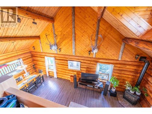 2346 Blaeberry Road, Golden, BC - Indoor With Fireplace