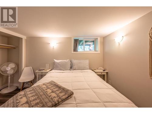 2346 Blaeberry Road, Golden, BC - Indoor Photo Showing Bedroom