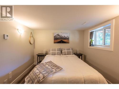 2346 Blaeberry Road, Golden, BC - Indoor Photo Showing Bedroom