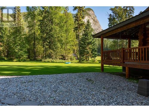 2346 Blaeberry Road, Golden, BC - Outdoor