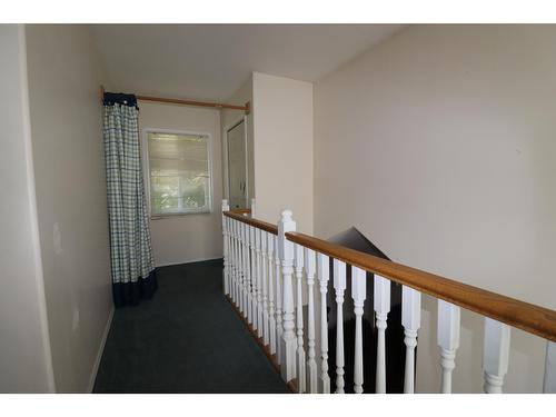 7330 18Th Street, Grand Forks, BC - Indoor Photo Showing Other Room