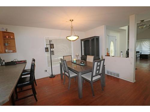 7330 18Th Street, Grand Forks, BC - Indoor Photo Showing Dining Room