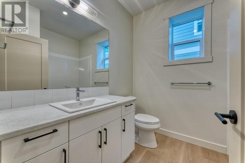 7760 Okanagan Landing Road Unit# 130, Vernon, BC - Indoor Photo Showing Bathroom