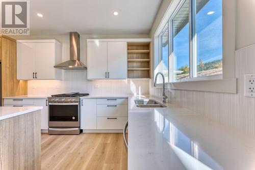 7760 Okanagan Landing Road Unit# 130, Vernon, BC - Indoor Photo Showing Kitchen With Double Sink With Upgraded Kitchen