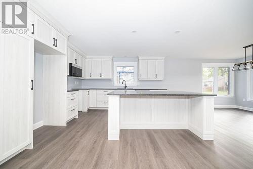 10 Durant Street, Petawawa, ON - Indoor Photo Showing Kitchen