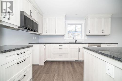 10 Durant Street, Petawawa, ON - Indoor Photo Showing Kitchen