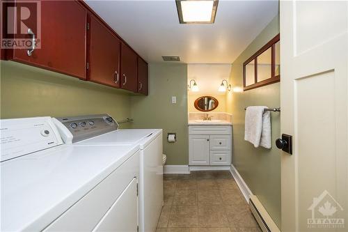 6172 Perth Street, Ottawa, ON - Indoor Photo Showing Kitchen