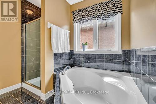 24 Mediterra Drive, Vaughan (Vellore Village), ON - Indoor Photo Showing Bathroom