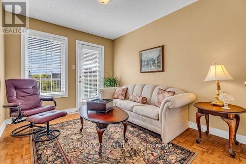 24 Mediterra Drive, Vaughan, ON - Indoor Photo Showing Living Room