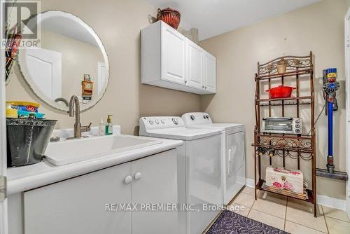 24 Mediterra Drive, Vaughan, ON - Indoor Photo Showing Laundry Room