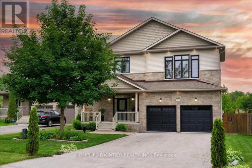 1664 Moyer Avenue, Innisfil, ON - Outdoor With Facade