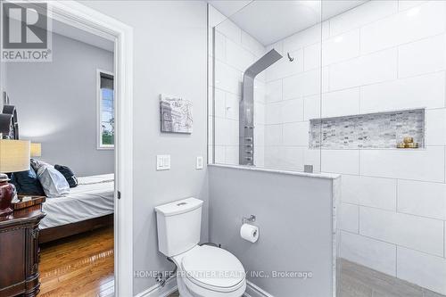 1664 Moyer Avenue, Innisfil (Alcona), ON - Indoor Photo Showing Bathroom