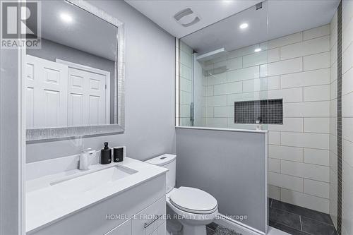 1664 Moyer Avenue, Innisfil, ON - Indoor Photo Showing Bathroom