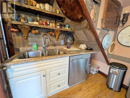 55 Grant Street, Chatham, ON - Indoor Photo Showing Kitchen With Double Sink