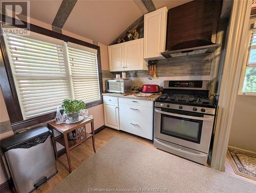 55 Grant Street, Chatham, ON - Indoor Photo Showing Kitchen