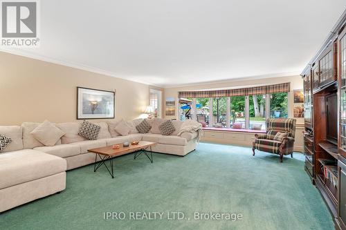 1117 Springhill Drive, Mississauga (Lorne Park), ON - Indoor Photo Showing Living Room