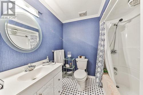 759 Hidden Grove Lane, Mississauga, ON - Indoor Photo Showing Bathroom