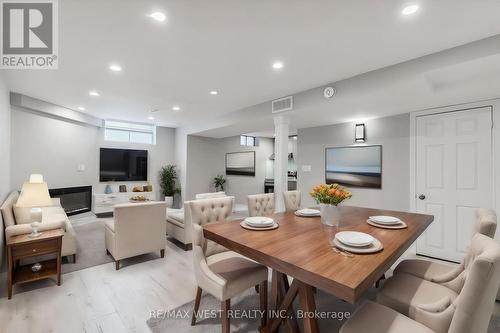 4740 Westbourne Terrace, Mississauga (Hurontario), ON - Indoor Photo Showing Dining Room