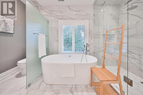 1560 Lorne Wood Road, Mississauga (Lorne Park), ON - Indoor Photo Showing Bathroom