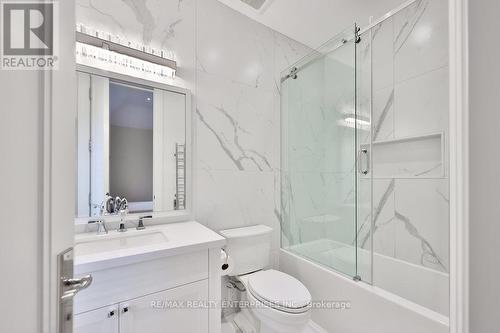 1560 Lorne Wood Road, Mississauga (Lorne Park), ON - Indoor Photo Showing Bathroom