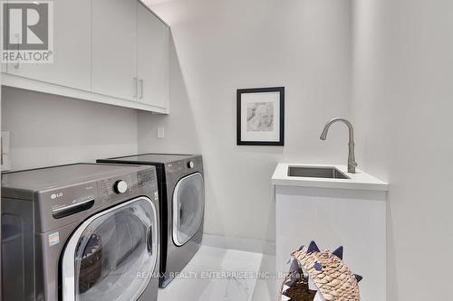 1560 Lorne Wood Road, Mississauga (Lorne Park), ON - Indoor Photo Showing Laundry Room