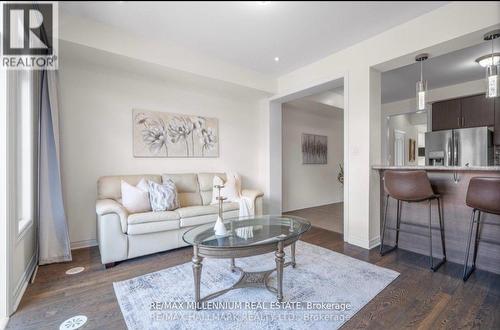 222 Inspire Boulevard, Brampton, ON - Indoor Photo Showing Living Room