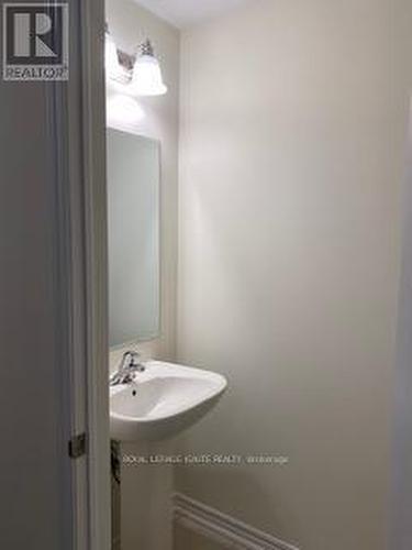 2 - 240 Lagerfeld Drive, Brampton, ON - Indoor Photo Showing Bathroom