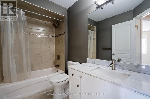 2444 Shadow Court, Oakville, ON - Indoor Photo Showing Bathroom