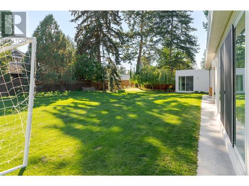 427 Sarsons Road, Kelowna, BC - Outdoor With Backyard