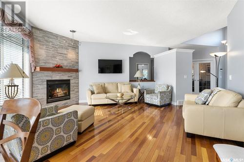 923 Brookhurst Lane, Saskatoon, SK - Indoor Photo Showing Living Room With Fireplace