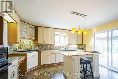 66 Heritage Drive, Prince Edward County (Wellington), ON - Indoor Photo Showing Kitchen